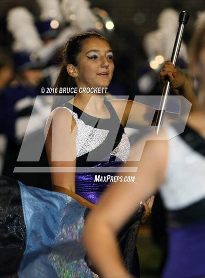 Thumbnail 2 in Mt. Vernon vs. White Oak (3A Div.1 Region 2 Bi-District Final) photogallery.