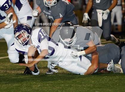 Thumbnail 2 in Mt. Vernon vs. White Oak (3A Div.1 Region 2 Bi-District Final) photogallery.