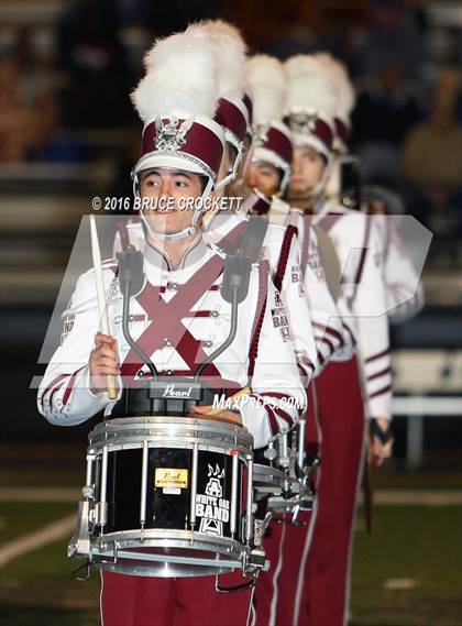 Thumbnail 1 in Mt. Vernon vs. White Oak (3A Div.1 Region 2 Bi-District Final) photogallery.