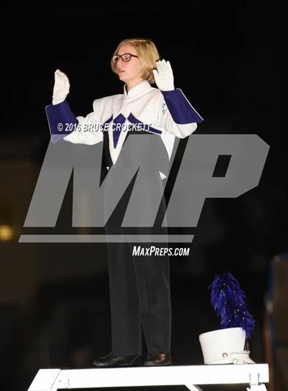 Thumbnail 1 in Mt. Vernon vs. White Oak (3A Div.1 Region 2 Bi-District Final) photogallery.
