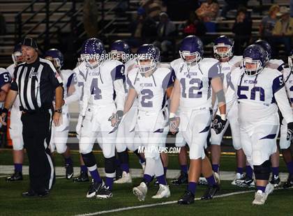 Thumbnail 2 in Mt. Vernon vs. White Oak (3A Div.1 Region 2 Bi-District Final) photogallery.