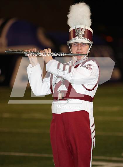 Thumbnail 2 in Mt. Vernon vs. White Oak (3A Div.1 Region 2 Bi-District Final) photogallery.