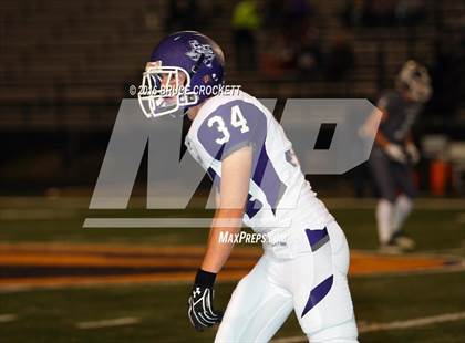 Thumbnail 2 in Mt. Vernon vs. White Oak (3A Div.1 Region 2 Bi-District Final) photogallery.