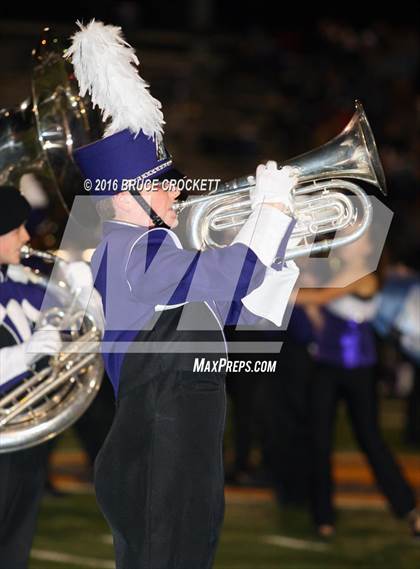 Thumbnail 2 in Mt. Vernon vs. White Oak (3A Div.1 Region 2 Bi-District Final) photogallery.
