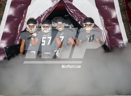Thumbnail 3 in Mt. Vernon vs. White Oak (3A Div.1 Region 2 Bi-District Final) photogallery.