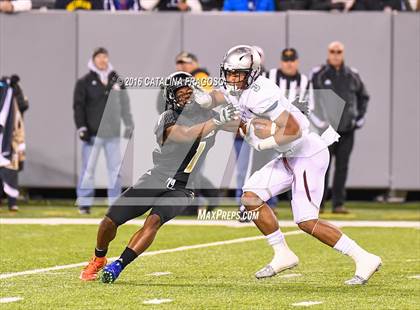 Thumbnail 2 in Paramus Catholic vs. St. Peter's Prep (NJSIAA Non-Public Group 4 Final) photogallery.