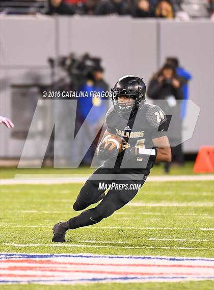 Thumbnail 3 in Paramus Catholic vs. St. Peter's Prep (NJSIAA Non-Public Group 4 Final) photogallery.