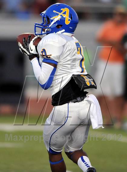 Thumbnail 2 in Bishop Amat @ Chino Hills photogallery.