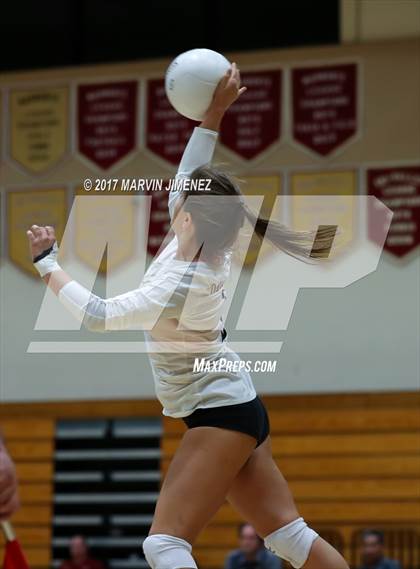 Thumbnail 1 in Oaks Christian vs Calabasas photogallery.