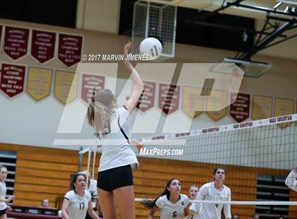 Thumbnail 3 in Oaks Christian vs Calabasas photogallery.