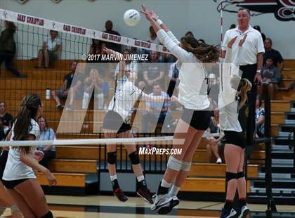 Thumbnail 2 in Oaks Christian vs Calabasas photogallery.