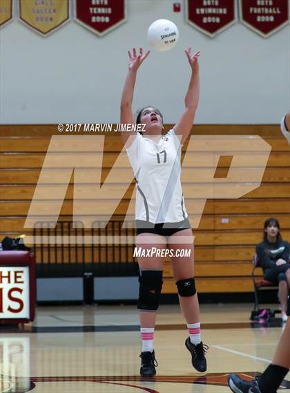 Thumbnail 1 in Oaks Christian vs Calabasas photogallery.