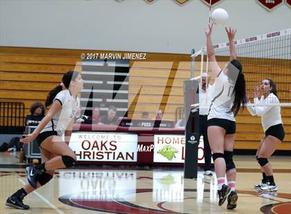 Thumbnail 2 in Oaks Christian vs Calabasas photogallery.