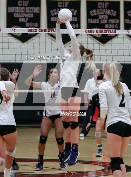 Thumbnail 1 in Oaks Christian vs Calabasas photogallery.