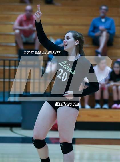 Thumbnail 1 in Oaks Christian vs Calabasas photogallery.
