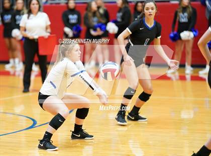 Thumbnail 1 in Midlothian vs Forney (UIL 5A Regional Quarterfinal) photogallery.