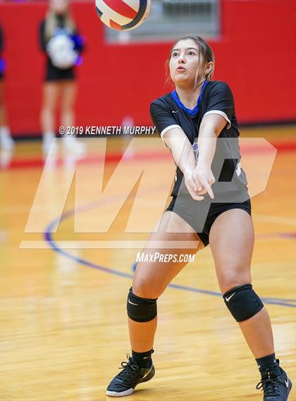 Thumbnail 1 in Midlothian vs Forney (UIL 5A Regional Quarterfinal) photogallery.