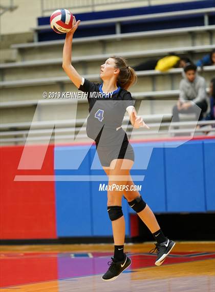 Thumbnail 3 in Midlothian vs Forney (UIL 5A Regional Quarterfinal) photogallery.