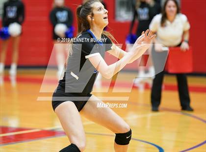 Thumbnail 2 in Midlothian vs Forney (UIL 5A Regional Quarterfinal) photogallery.