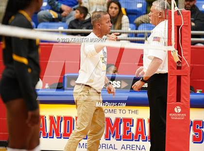Thumbnail 3 in Midlothian vs Forney (UIL 5A Regional Quarterfinal) photogallery.