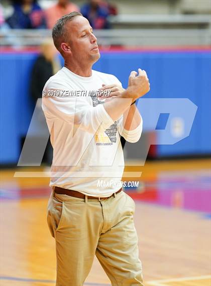 Thumbnail 3 in Midlothian vs Forney (UIL 5A Regional Quarterfinal) photogallery.