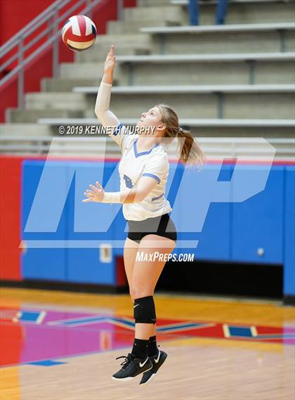 Thumbnail 1 in Midlothian vs Forney (UIL 5A Regional Quarterfinal) photogallery.