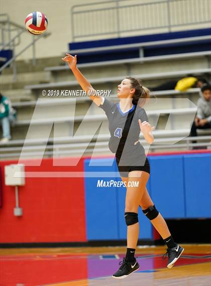 Thumbnail 1 in Midlothian vs Forney (UIL 5A Regional Quarterfinal) photogallery.