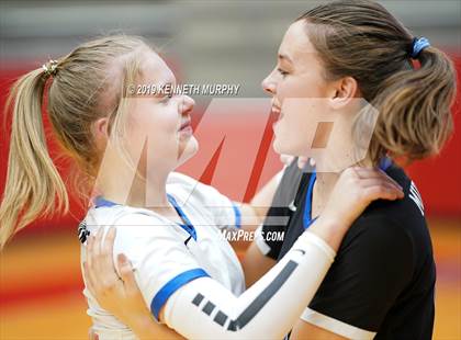 Thumbnail 2 in Midlothian vs Forney (UIL 5A Regional Quarterfinal) photogallery.