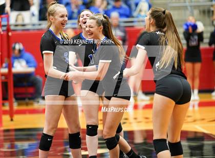 Thumbnail 2 in Midlothian vs Forney (UIL 5A Regional Quarterfinal) photogallery.