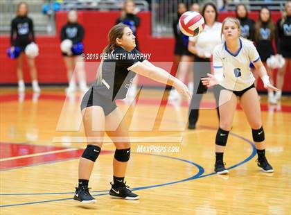 Thumbnail 3 in Midlothian vs Forney (UIL 5A Regional Quarterfinal) photogallery.
