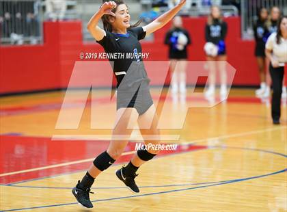 Thumbnail 1 in Midlothian vs Forney (UIL 5A Regional Quarterfinal) photogallery.