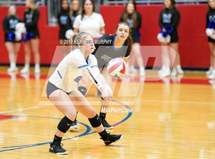 Thumbnail 2 in Midlothian vs Forney (UIL 5A Regional Quarterfinal) photogallery.