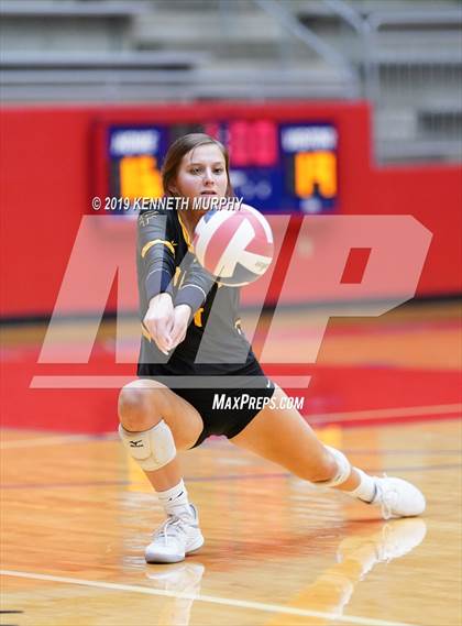 Thumbnail 1 in Midlothian vs Forney (UIL 5A Regional Quarterfinal) photogallery.