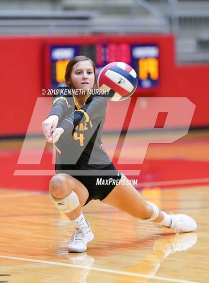 Thumbnail 2 in Midlothian vs Forney (UIL 5A Regional Quarterfinal) photogallery.