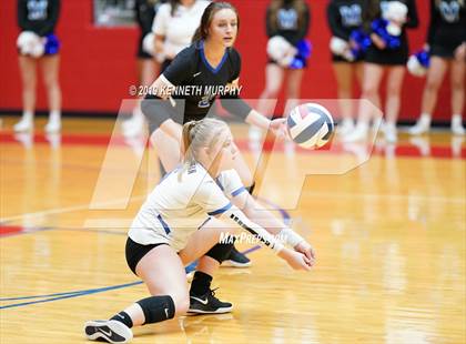 Thumbnail 1 in Midlothian vs Forney (UIL 5A Regional Quarterfinal) photogallery.