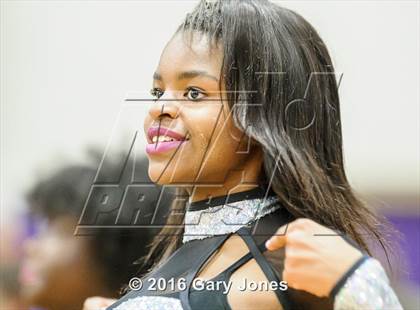 Thumbnail 1 in Folsom @ Sacramento (CIF NorCal Regional Open Division Quarterfinal) photogallery.