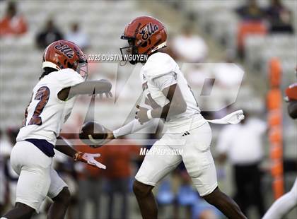 Thumbnail 2 in Benjamin Davis @ Cypress Lakes photogallery.