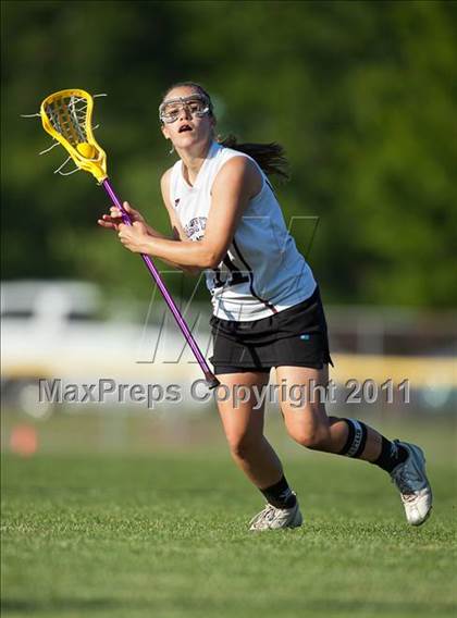 Thumbnail 2 in New Fairfield vs East Lyme (CIAC Class M Quarterfinal) photogallery.