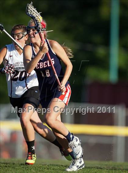 Thumbnail 2 in New Fairfield vs East Lyme (CIAC Class M Quarterfinal) photogallery.