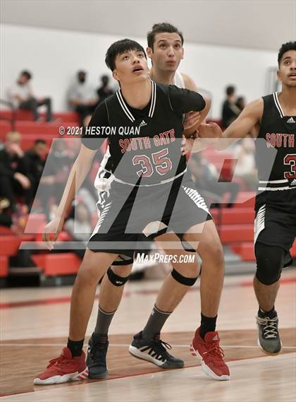 Thumbnail 1 in Sonora vs. South Gate (Rumble 4 Rosecrans) photogallery.