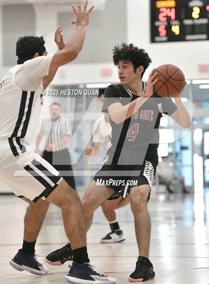 Thumbnail 3 in Sonora vs. South Gate (Rumble 4 Rosecrans) photogallery.