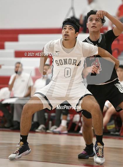 Thumbnail 3 in Sonora vs. South Gate (Rumble 4 Rosecrans) photogallery.