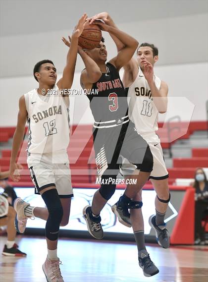 Thumbnail 2 in Sonora vs. South Gate (Rumble 4 Rosecrans) photogallery.