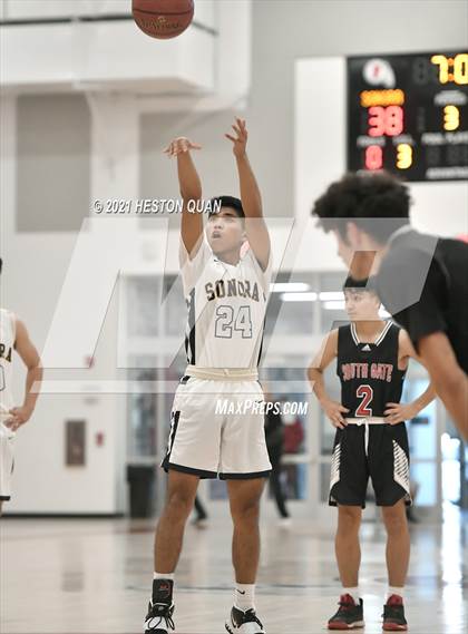 Thumbnail 3 in Sonora vs. South Gate (Rumble 4 Rosecrans) photogallery.