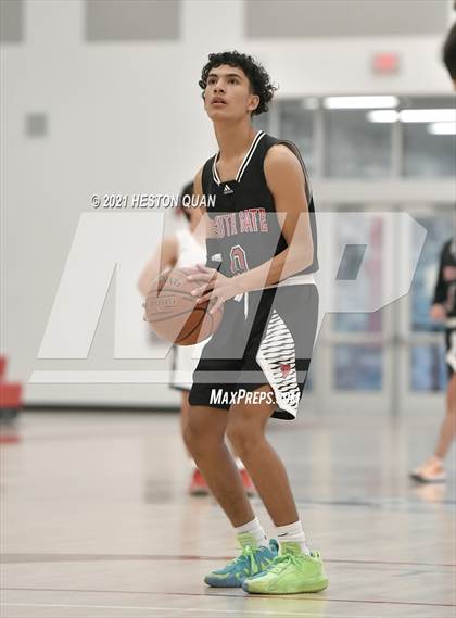 Thumbnail 2 in Sonora vs. South Gate (Rumble 4 Rosecrans) photogallery.