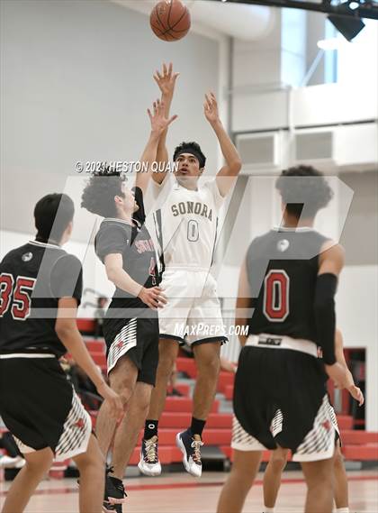 Thumbnail 2 in Sonora vs. South Gate (Rumble 4 Rosecrans) photogallery.