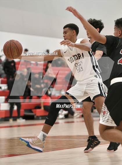 Thumbnail 3 in Sonora vs. South Gate (Rumble 4 Rosecrans) photogallery.