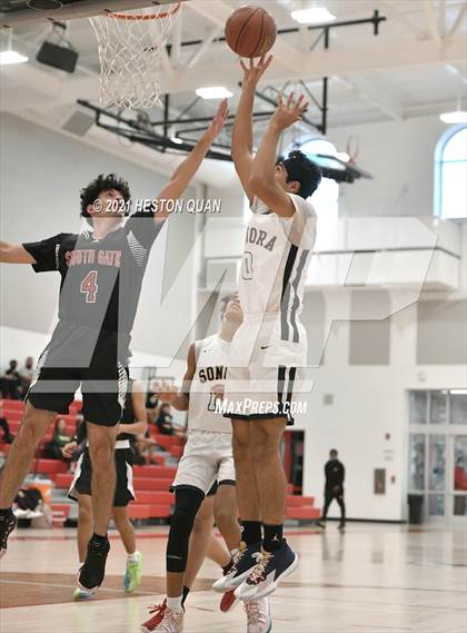 Thumbnail 2 in Sonora vs. South Gate (Rumble 4 Rosecrans) photogallery.