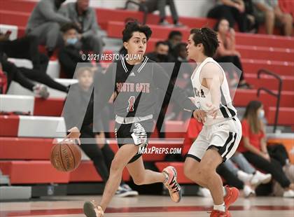 Thumbnail 2 in Sonora vs. South Gate (Rumble 4 Rosecrans) photogallery.