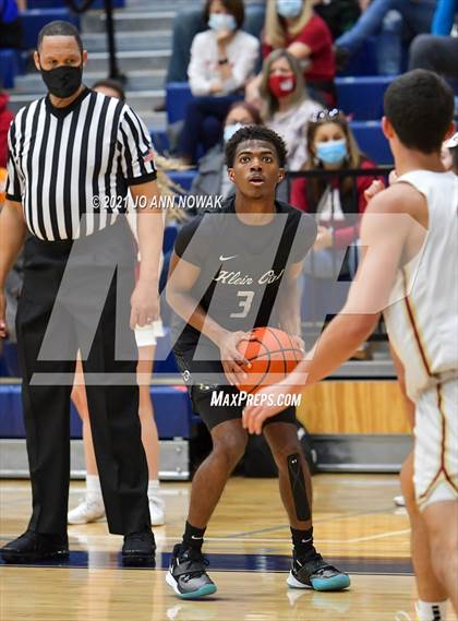 Thumbnail 3 in Cypress Woods vs. Klein Oak (UIL 6A Bi-District Playoff) photogallery.